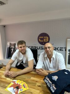 a90eaf2a-4bb1-490a-a13b-c7e6c6706e25-600x800